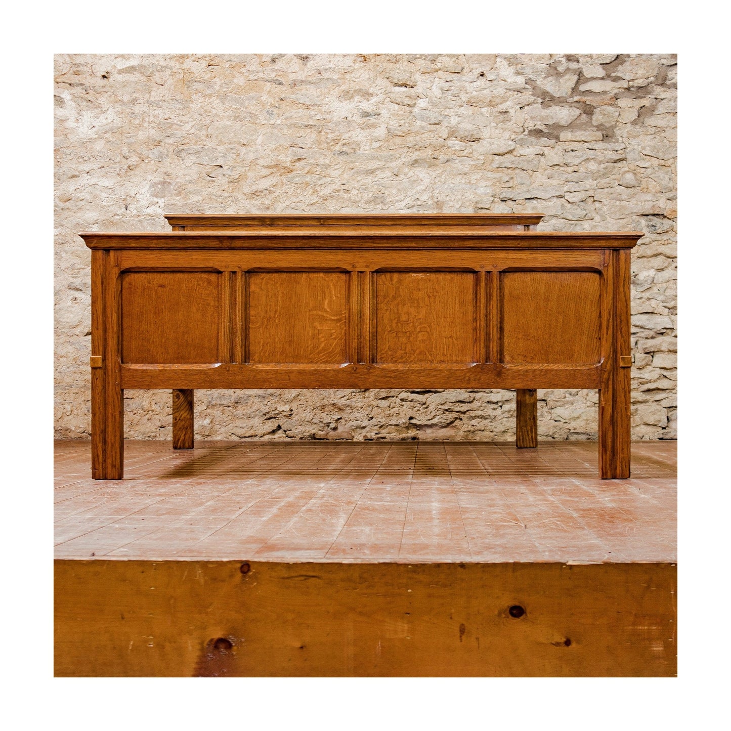 Gordon Russell Design 401 Arts & Crafts Cotswold School King Size Oak Bed, 1929