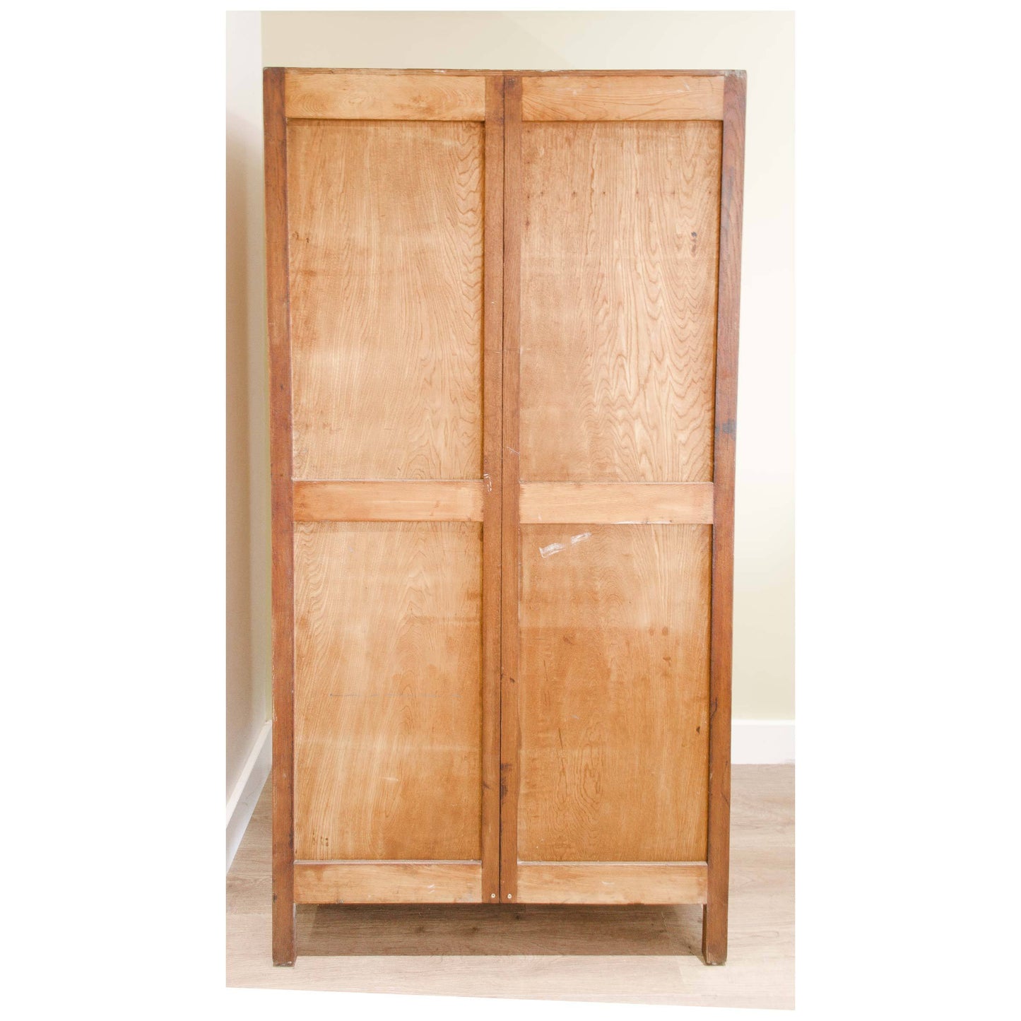 Heal and Co (Ambrose Heal) Heal and Co Arts and Crafts Antique Oak Wardrobe C. 1930 c. 1930