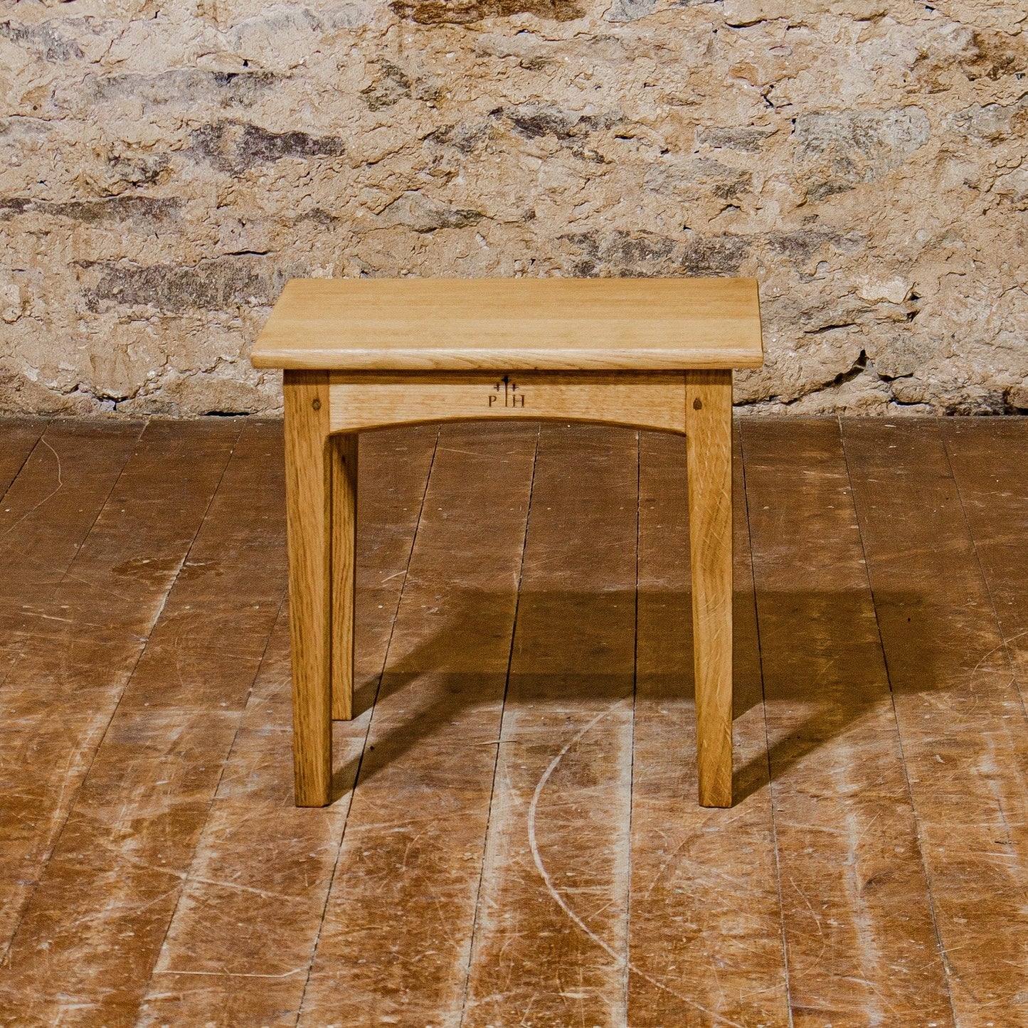 Peter Hall Arts & Crafts Lakes School English Oak Arched Rail Nest of 3 tables