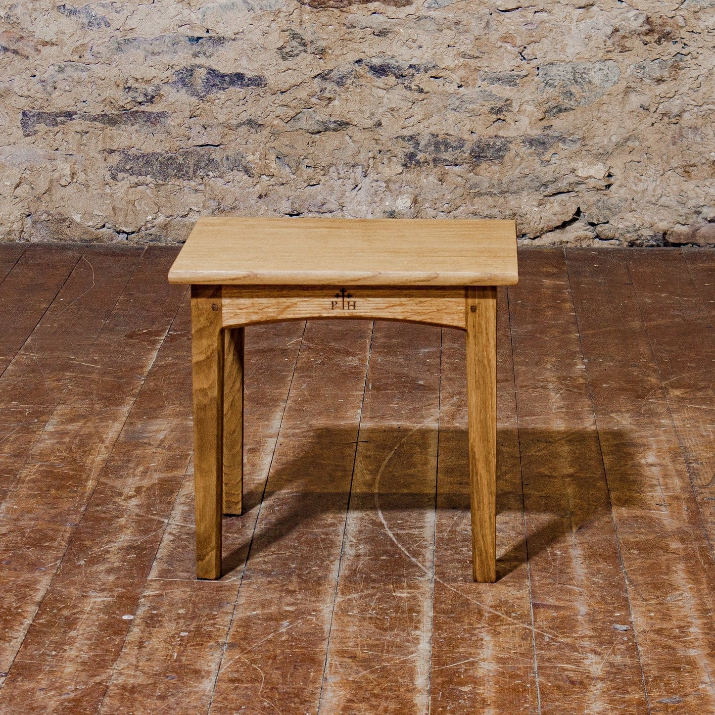 Peter Hall Arts & Crafts Lakes School English Oak Arched Rail Nest of 3 tables
