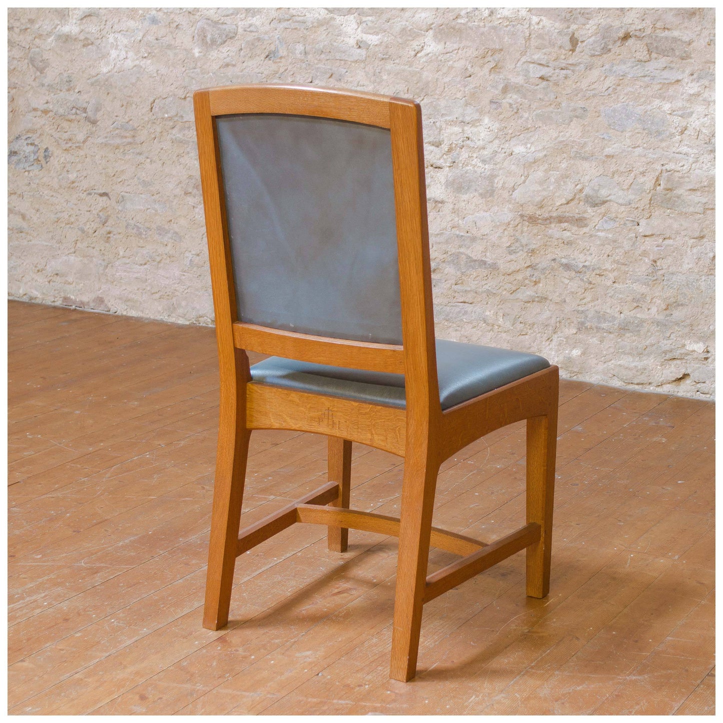 4 Peter Hall Arts & Crafts Cotswold School English Oak & Leather 'Oxford' Chairs