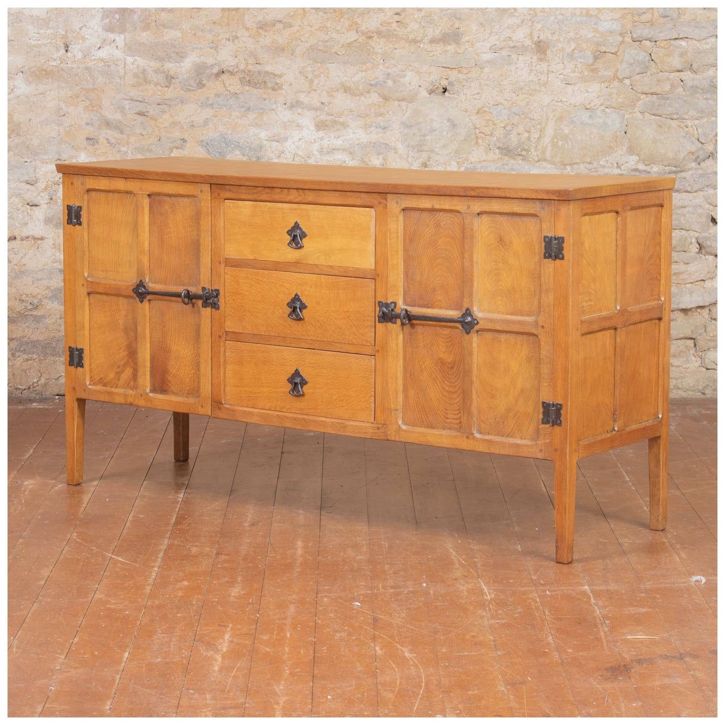 Squirrelman (Ex-Mouseman) Arts & Crafts Yorkshire School English Oak Sideboard
