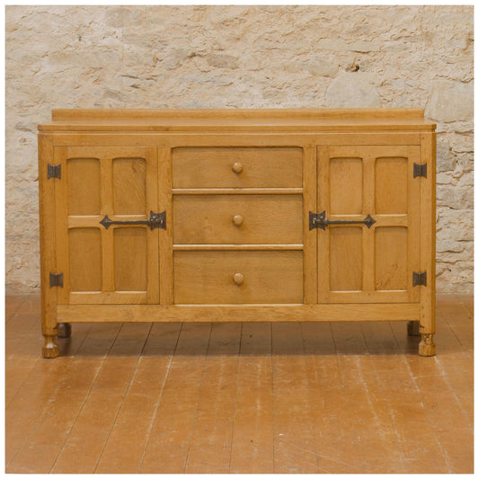 Squirrelman (Ex-Mouseman) Arts & Crafts Yorkshire School English Oak Sideboard