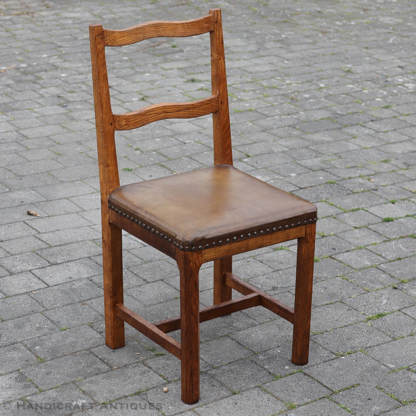 Derek 'Lizardman' Slater Arts & Crafts Yorkshire School English Oak Chair c. 1970.