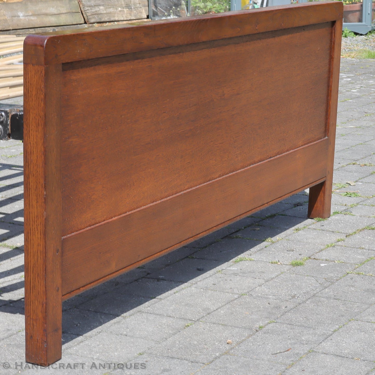 Arthur W. Simpson (The Handicrafts, Kendal) Arts & Crafts Lakes School English Oak Bed c. 1920.