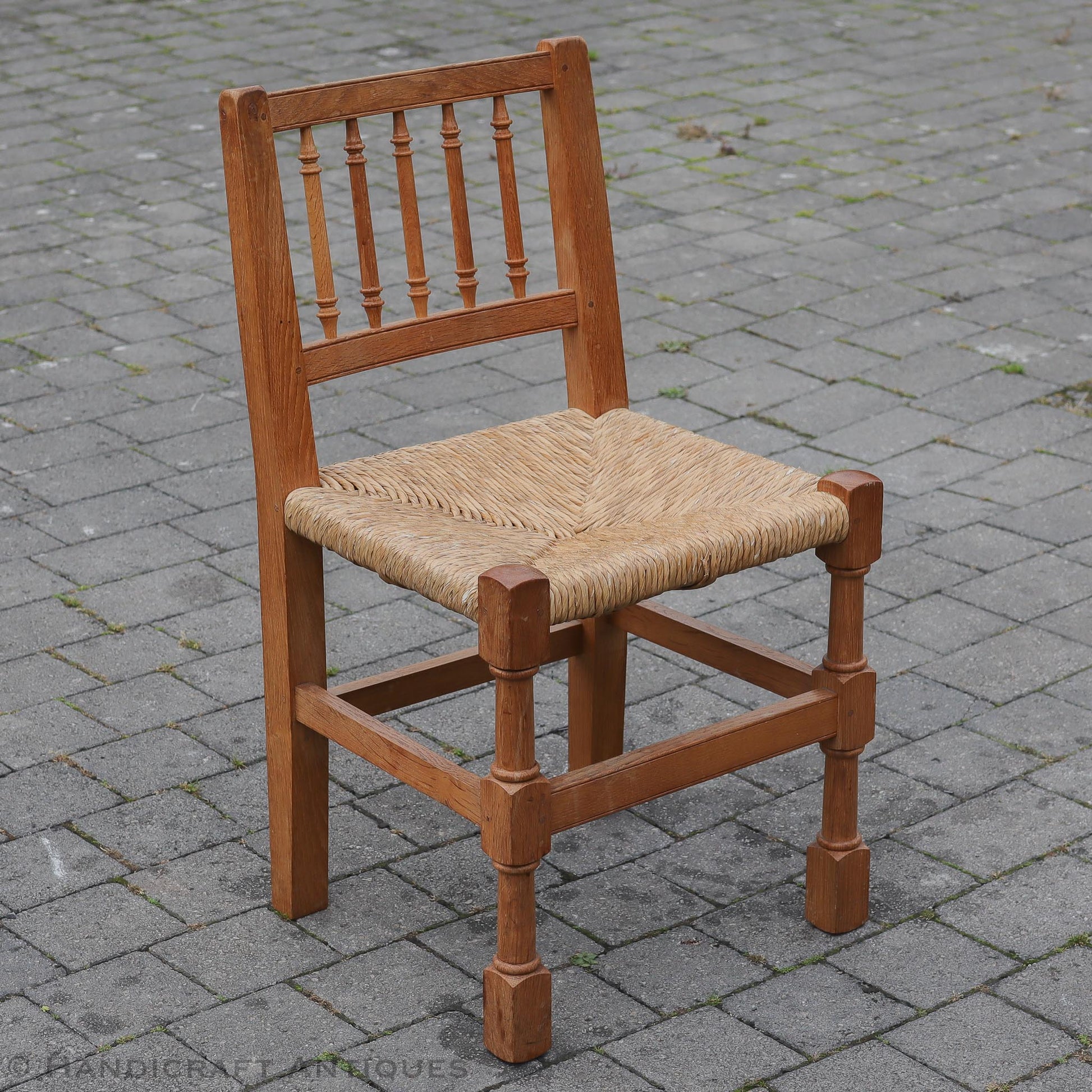 Peter Hall of Staveley Arts & Crafts Lakes School Turned Leg English Oak Chair 1978.