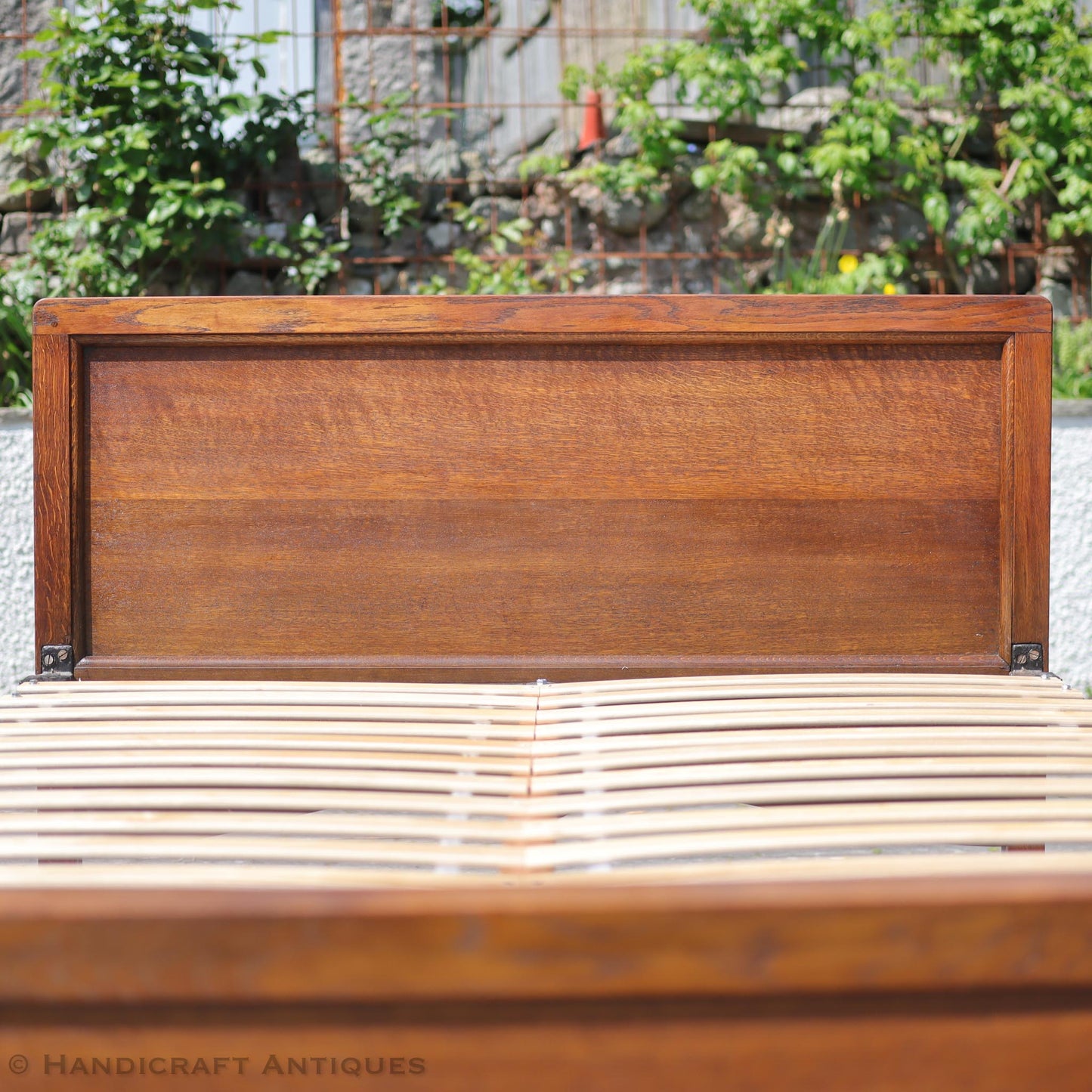 Arthur W. Simpson (The Handicrafts, Kendal) Arts & Crafts Lakes School English Oak Bed c. 1920.