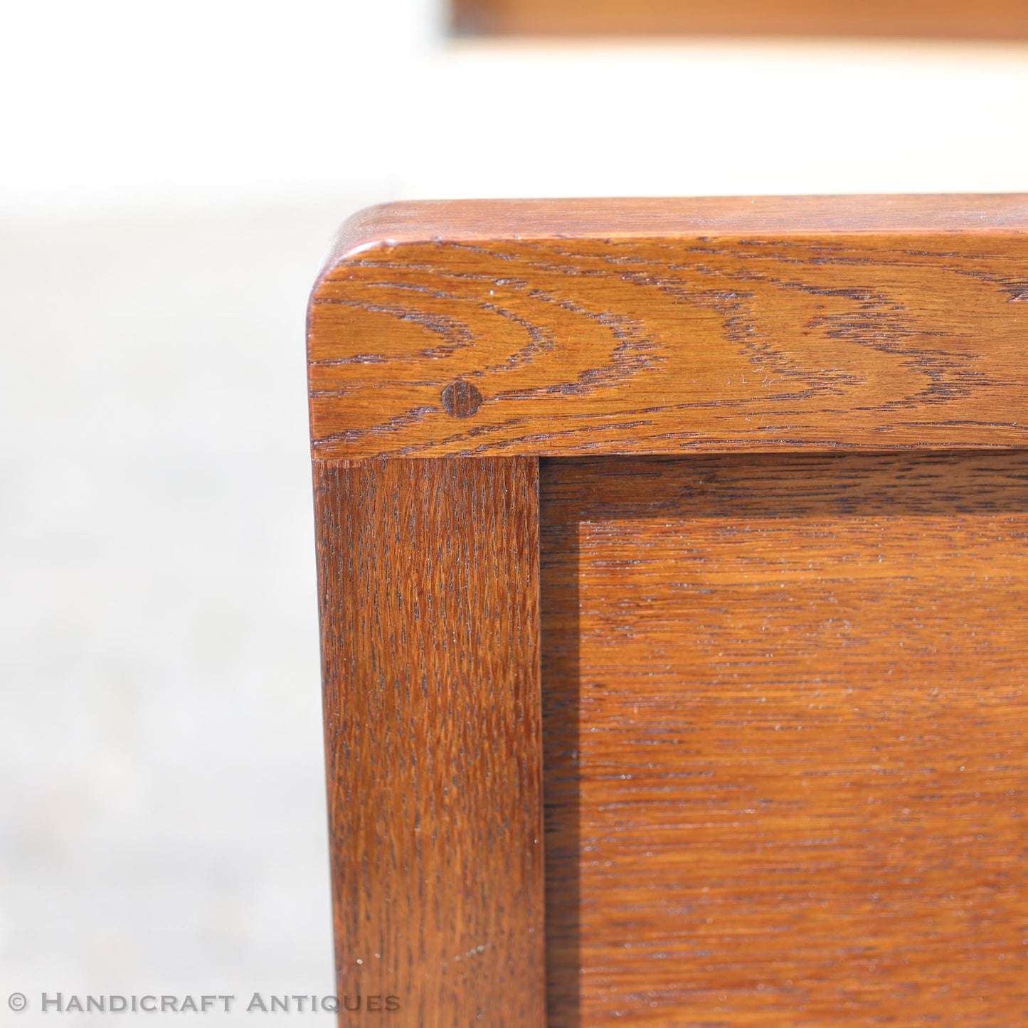 Arthur W. Simpson (The Handicrafts, Kendal) Arts & Crafts Lakes School English Oak Bed c. 1920.