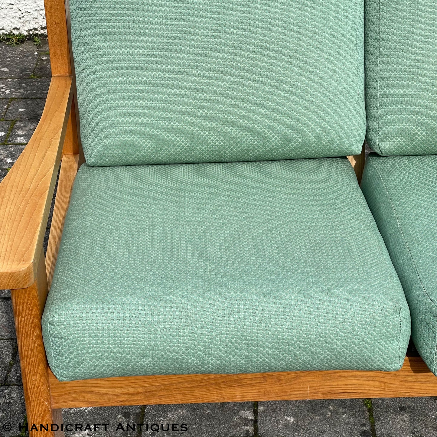 Treske Arts & Crafts Yorkshire School English Ash Settee c. 1980.