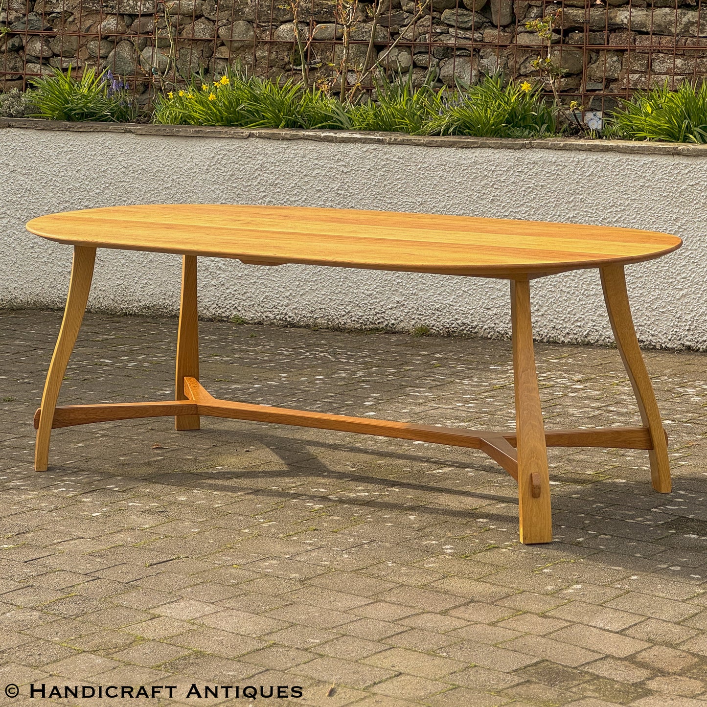 Robin Furlong Furniture Arts & Crafts Cotswold School English Oak Dining Table 2014.