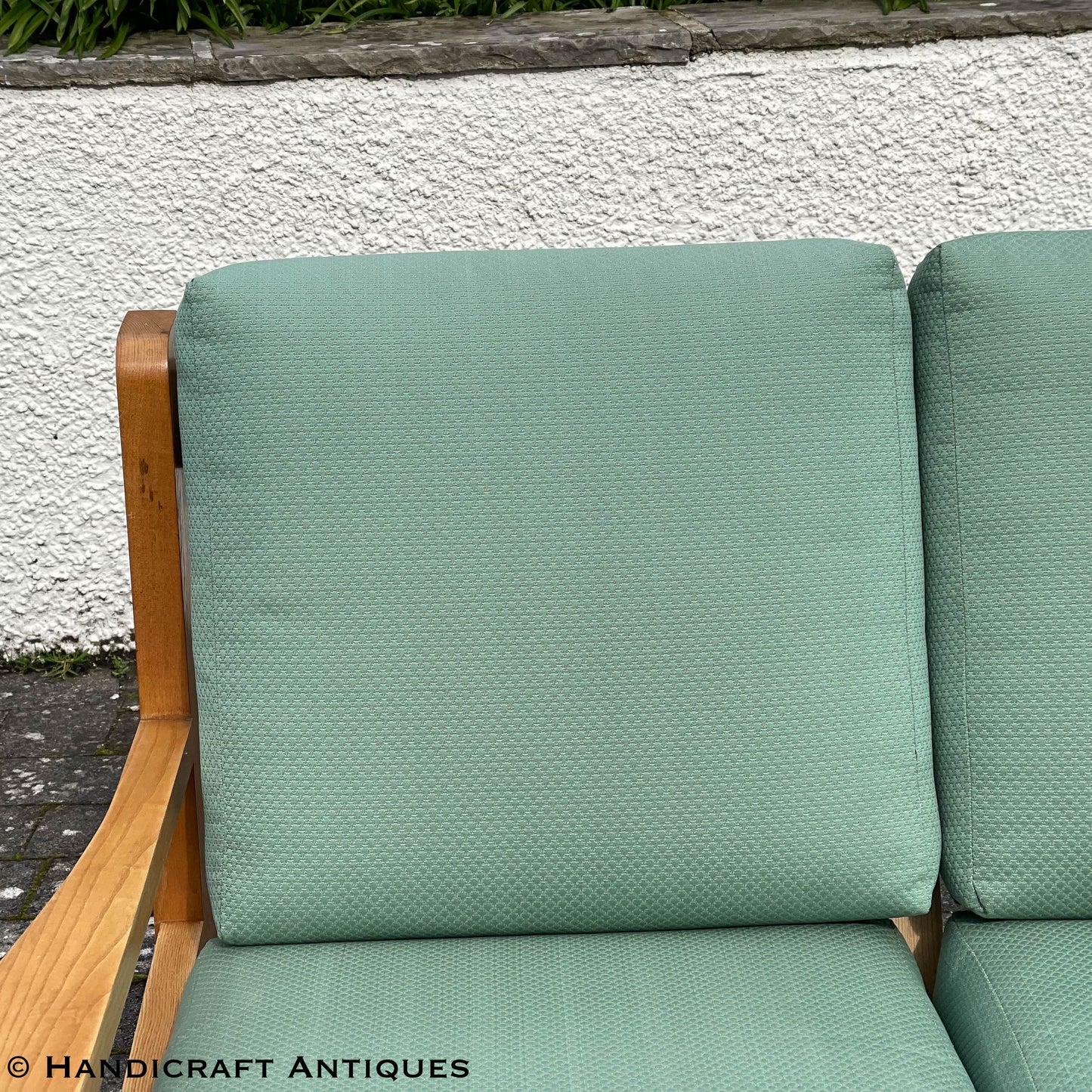 Treske Arts & Crafts Yorkshire School English Ash Settee c. 1980.