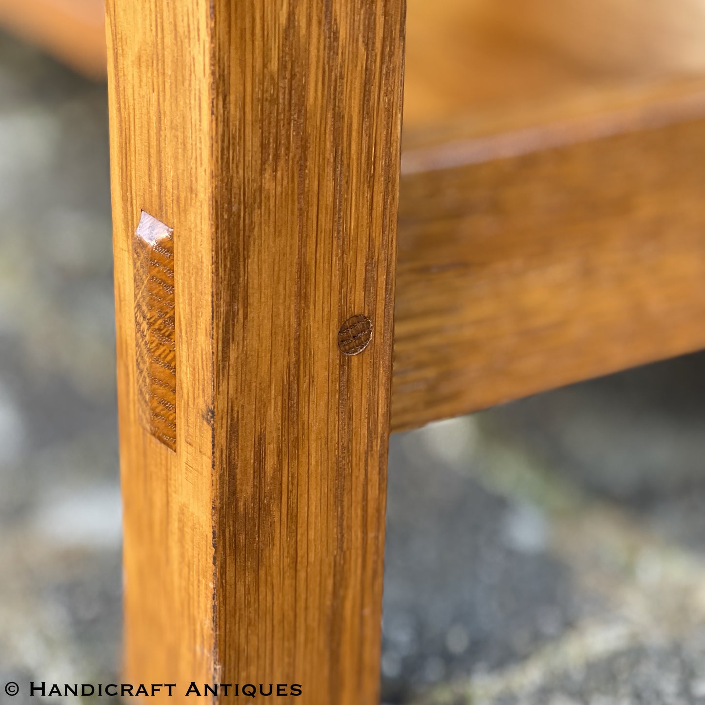 Stickley Furniture Arts & Crafts Mission School Oak Coffee Table 2006.