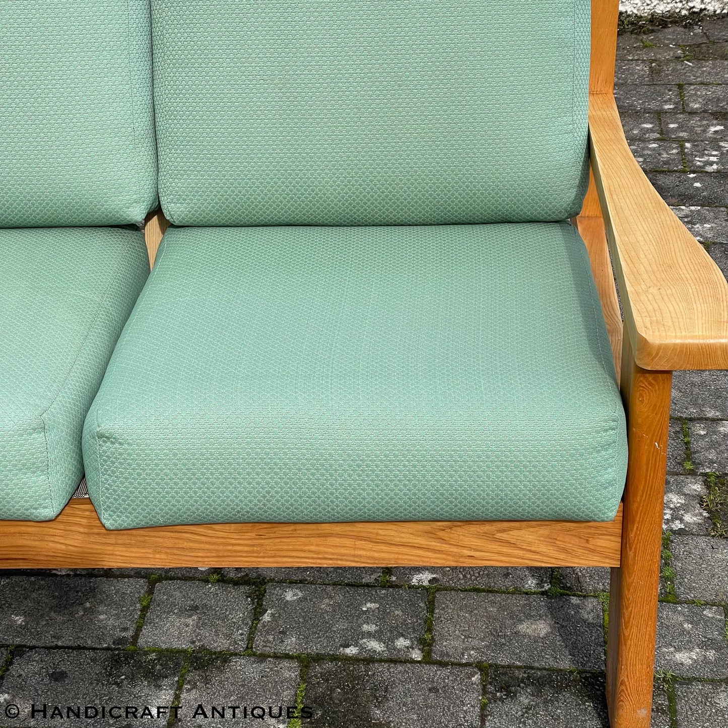 Treske Arts & Crafts Yorkshire School English Ash Settee c. 1980.