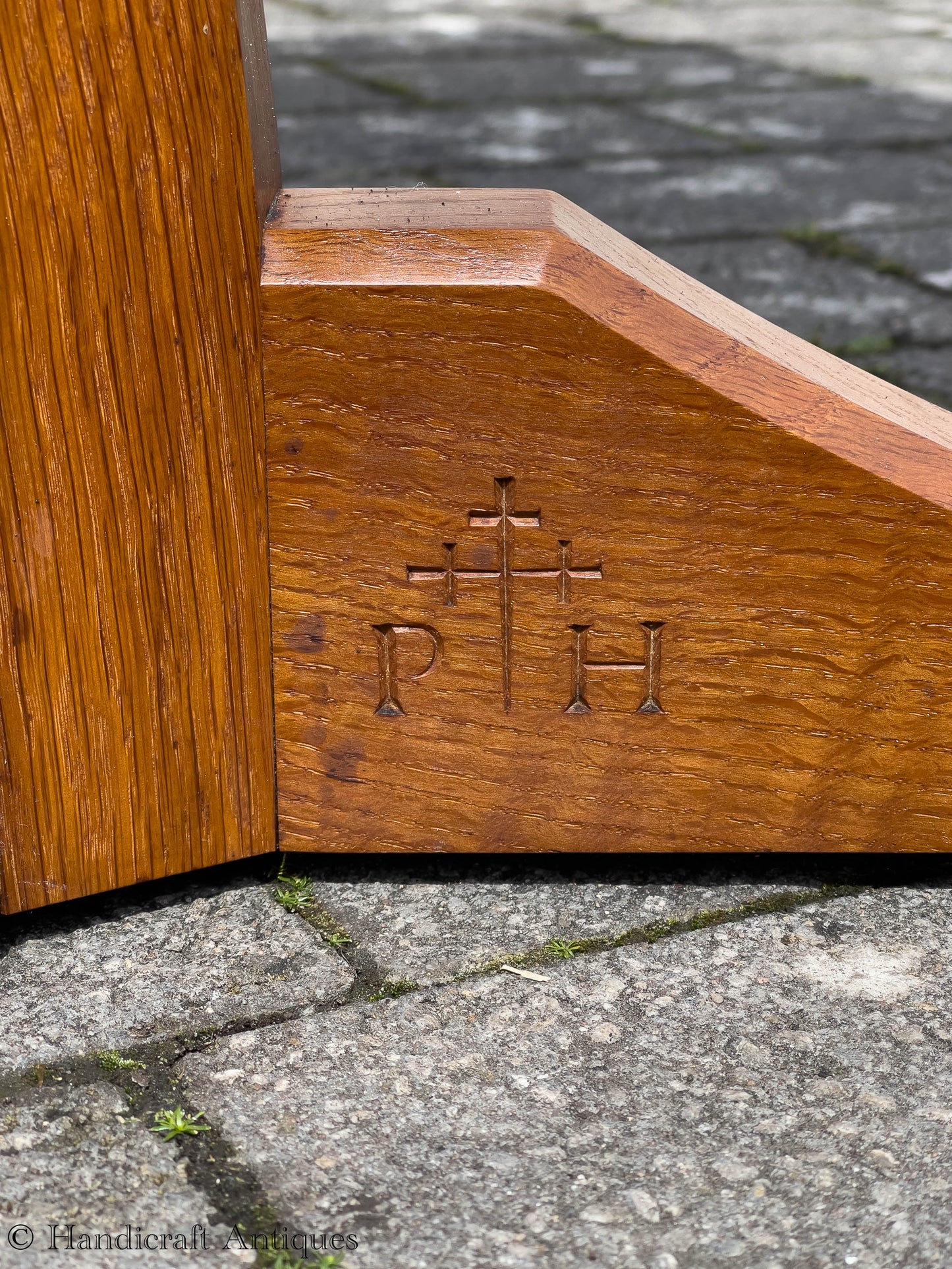 Peter Hall of Staveley Arts & Crafts Lakes School English Oak Breakfast Table