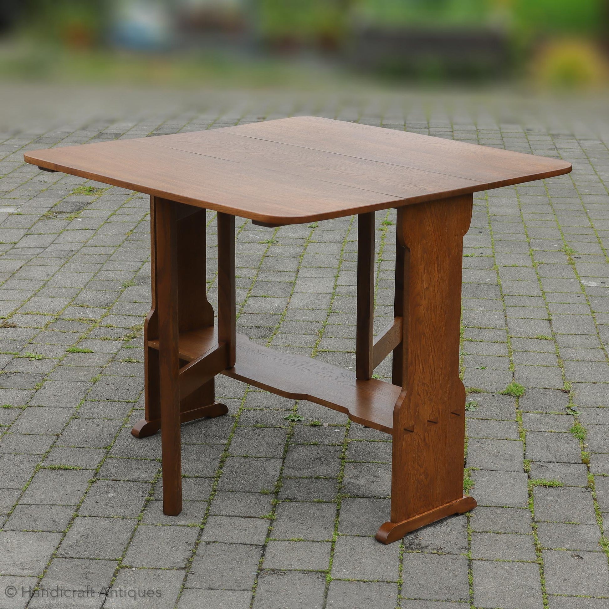 Arthur W. Simpson (The Handicrafts, Kendal) Arts & Crafts Lakes School English Oak Table c. 1920.