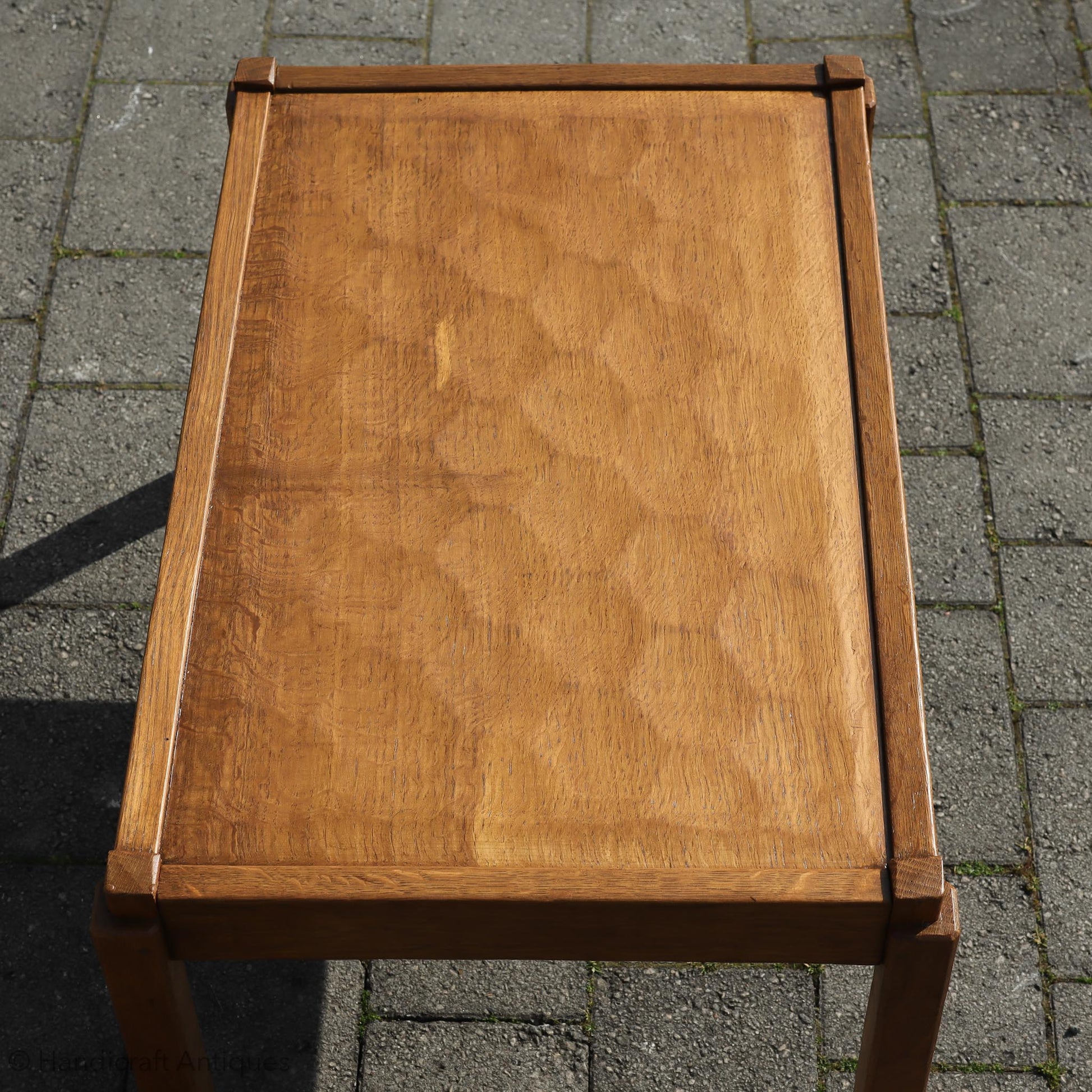 Alan 'Acornman' Grainger (Ex-Mouseman) Arts & Crafts Yorkshire School English Oak Tea Trolley c. 1970.