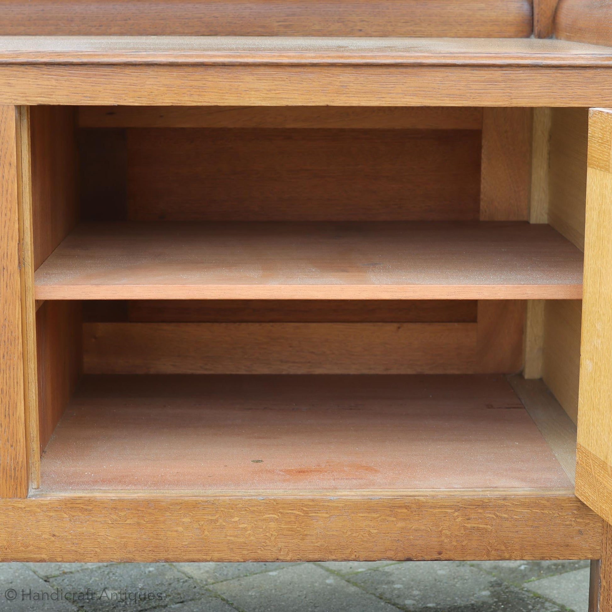 Arthur W. Simpson Arts & Crafts Lakes School English Oak Sideboard 1930.