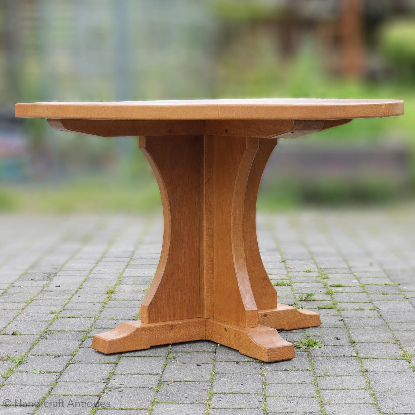 Albert 'Eagleman' Jeffray (Ex-Mouseman) Arts & Crafts Yorkshire School English Oak Dining Table c 1990.