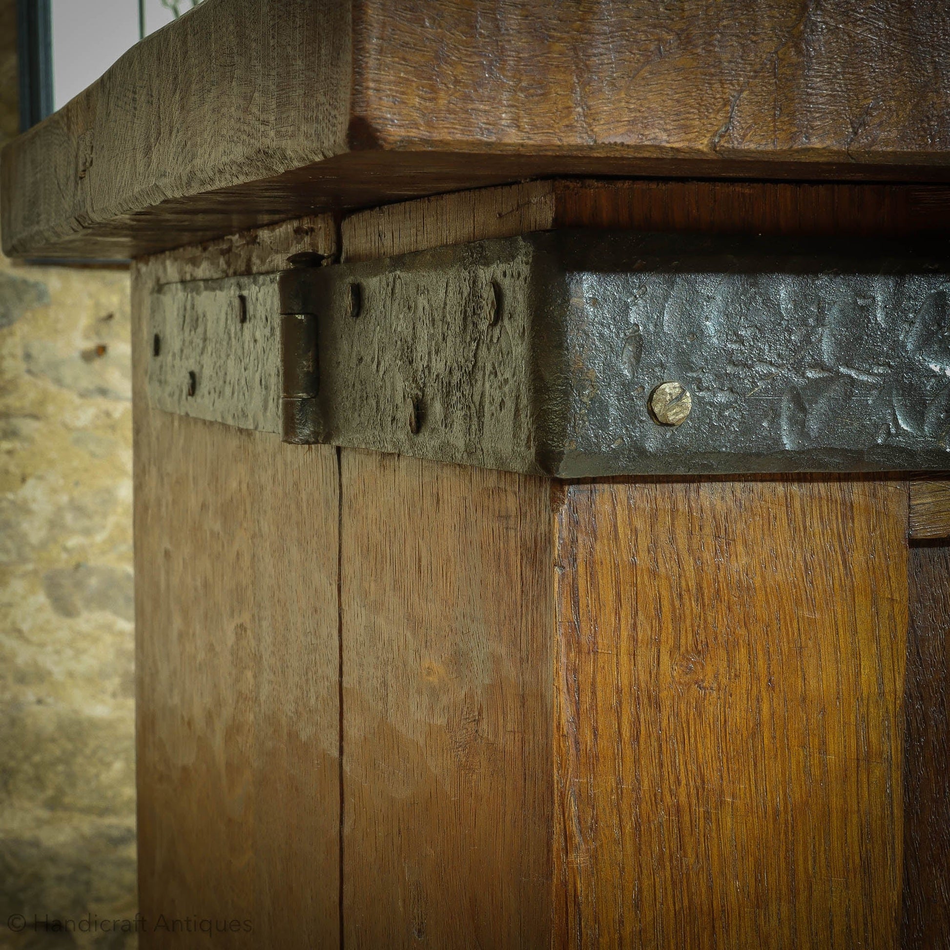 Arts & Crafts Yorkshire School English Oak Wardrobe C. 1920 - Mouseman interest