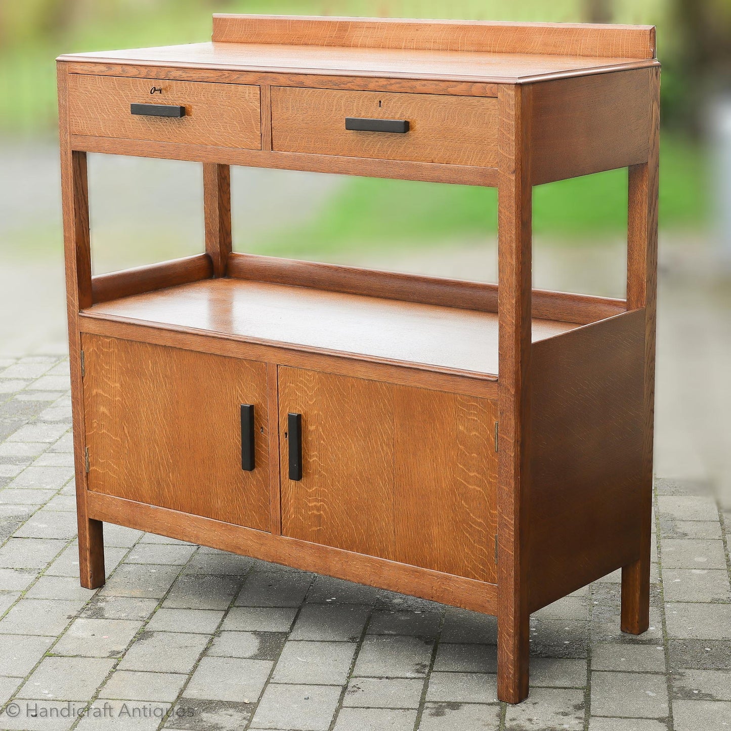 Arthur W. Simpson Arts & Crafts Lakes School English Oak Sideboard 1930.