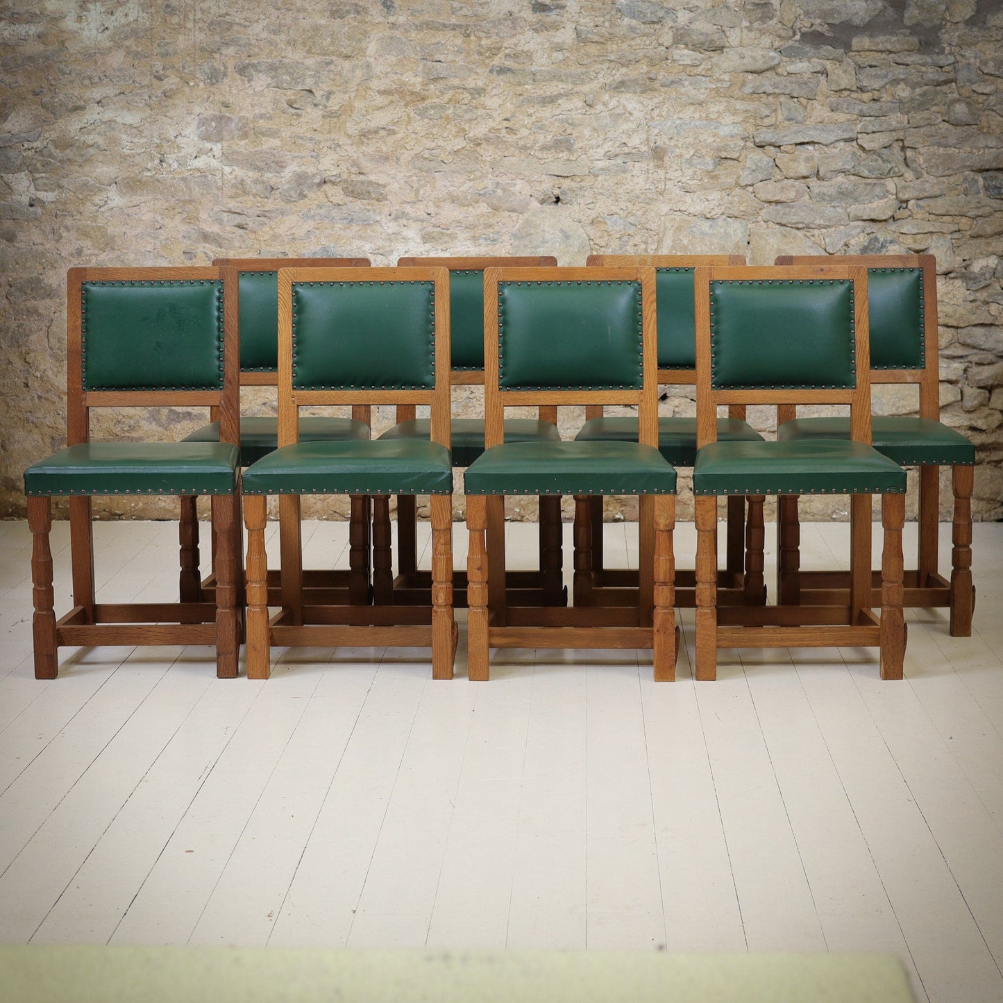 Set of 8 Derek 'Lizardman' Slater Arts & Crafts Yorkshire School Oak Chairs