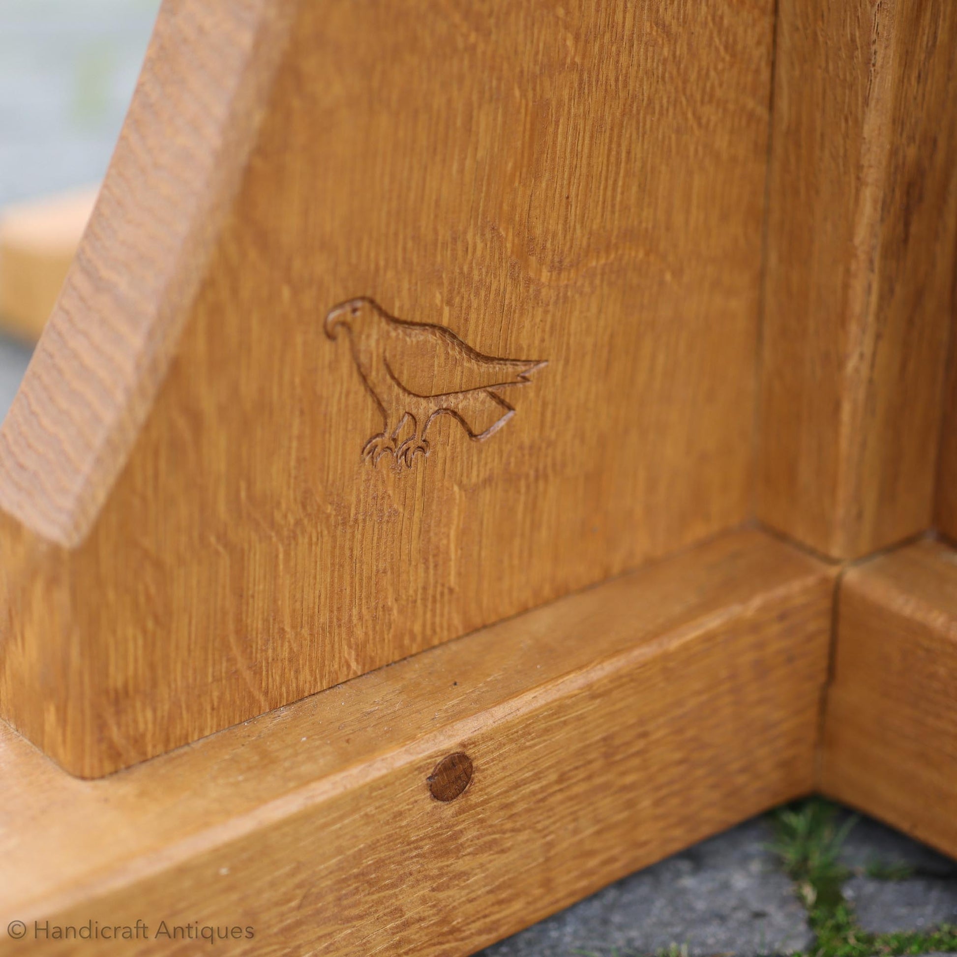 Albert 'Eagleman' Jeffray (Ex-Mouseman) Arts & Crafts Yorkshire School English Oak Dining Table c 1990.