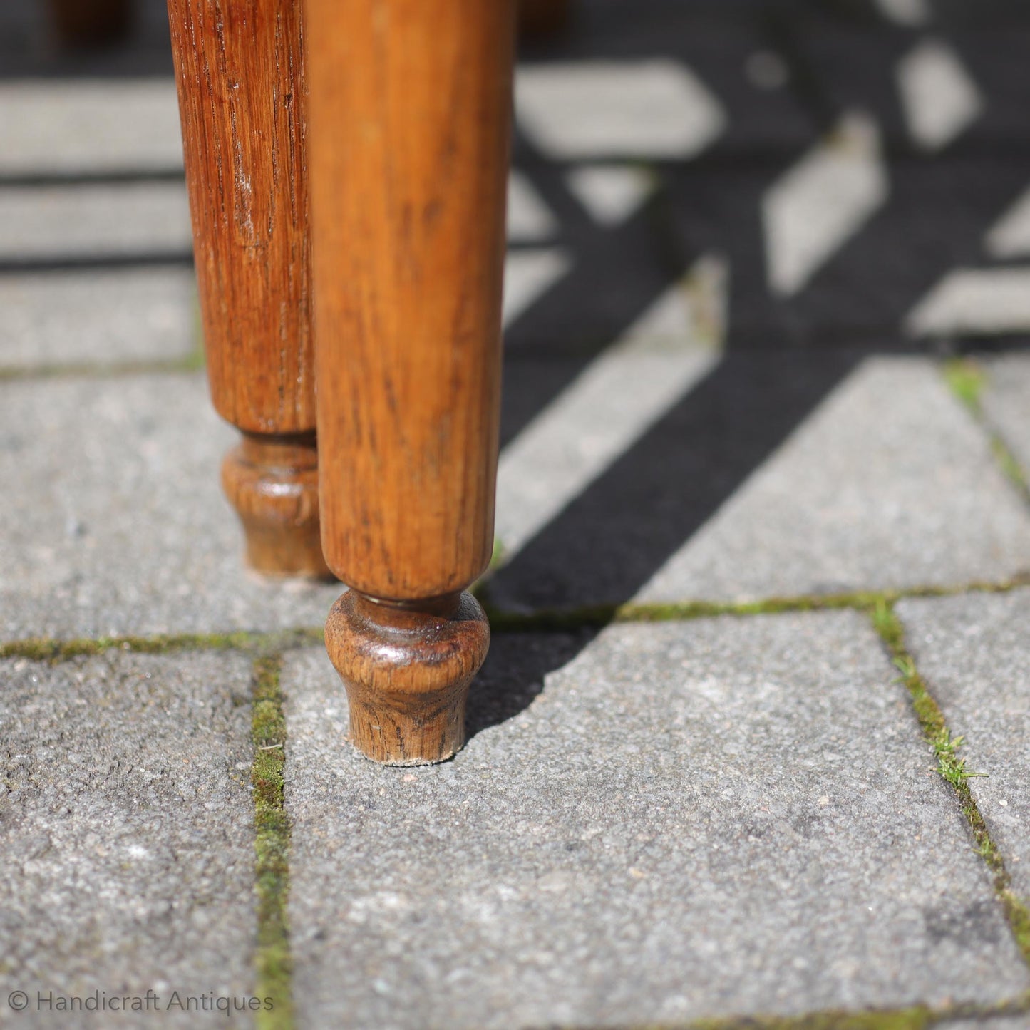 Heal and Co ‘Clissett’ style Arts & Crafts Cotswold School Oak Chairs.