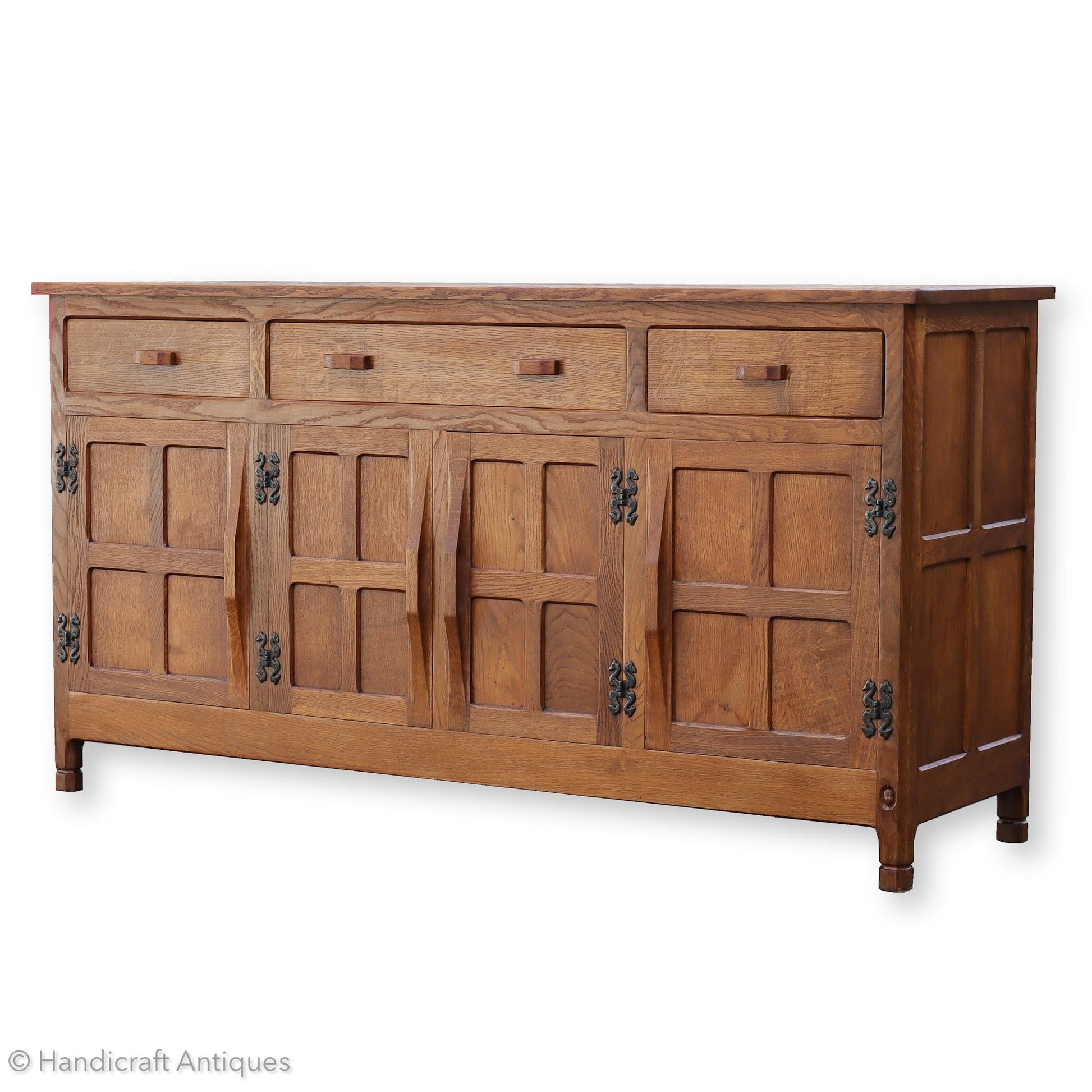 Alan 'Acornman' Grainger (Ex-Mouseman) Arts & Crafts Yorkshire School English Oak Dresser Post 1970