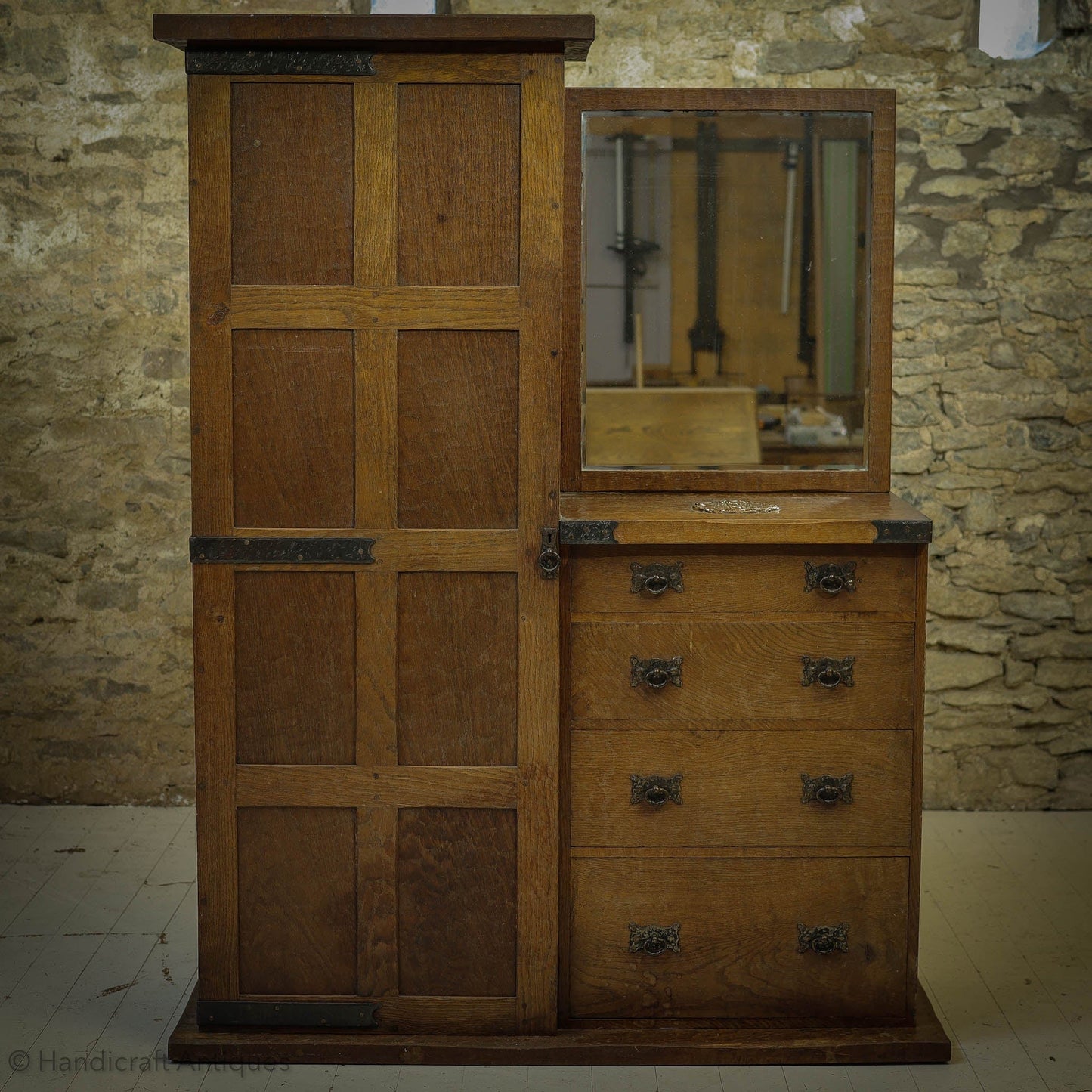 Arts & Crafts Yorkshire School English Oak Wardrobe C. 1920 - Mouseman interest