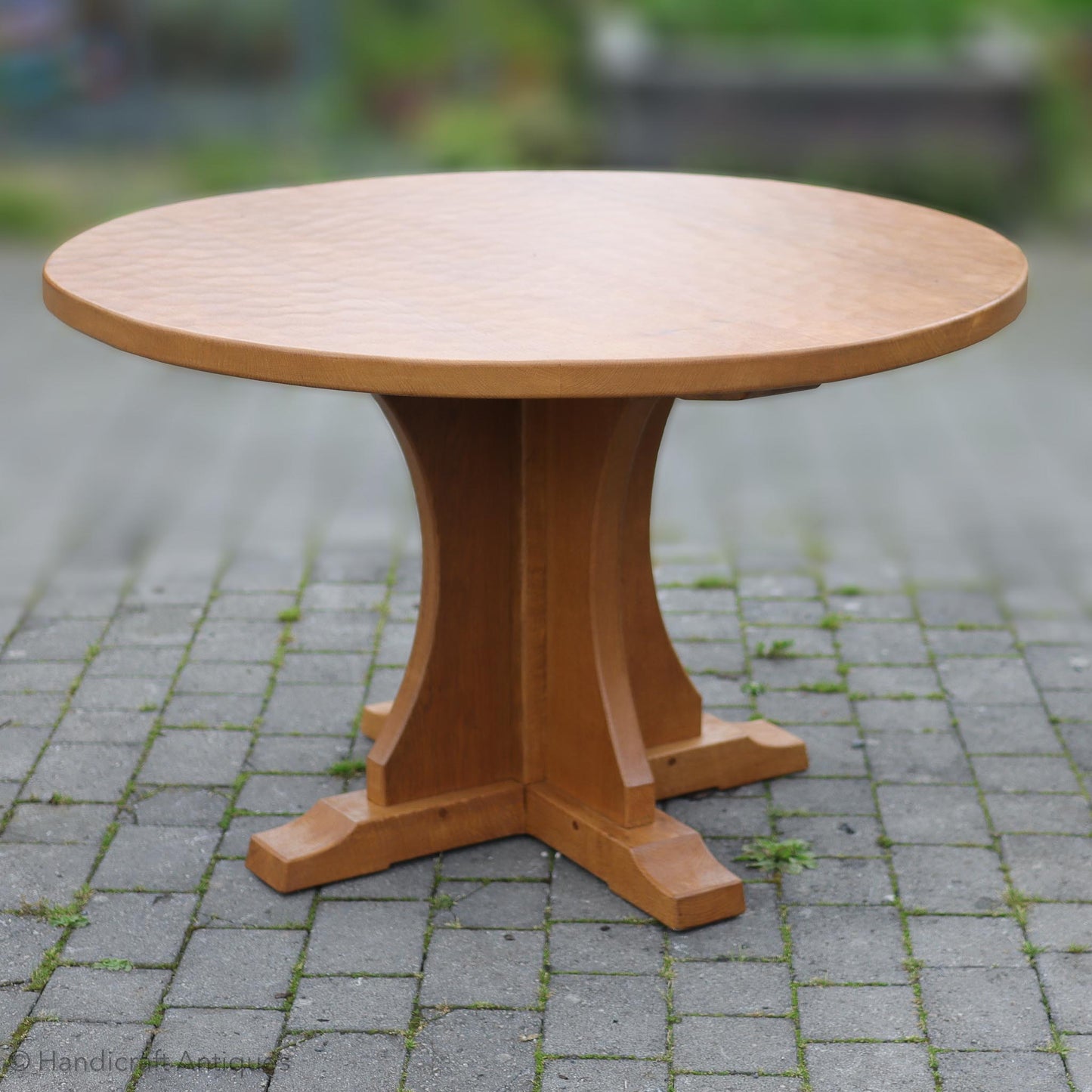 Albert 'Eagleman' Jeffray (Ex-Mouseman) Arts & Crafts Yorkshire School English Oak Dining Table c 1990.