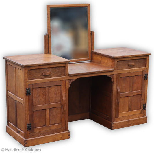 Robert Kingpost Ingham Arts & Crafts Yorkshire School English Oak Dressing Table