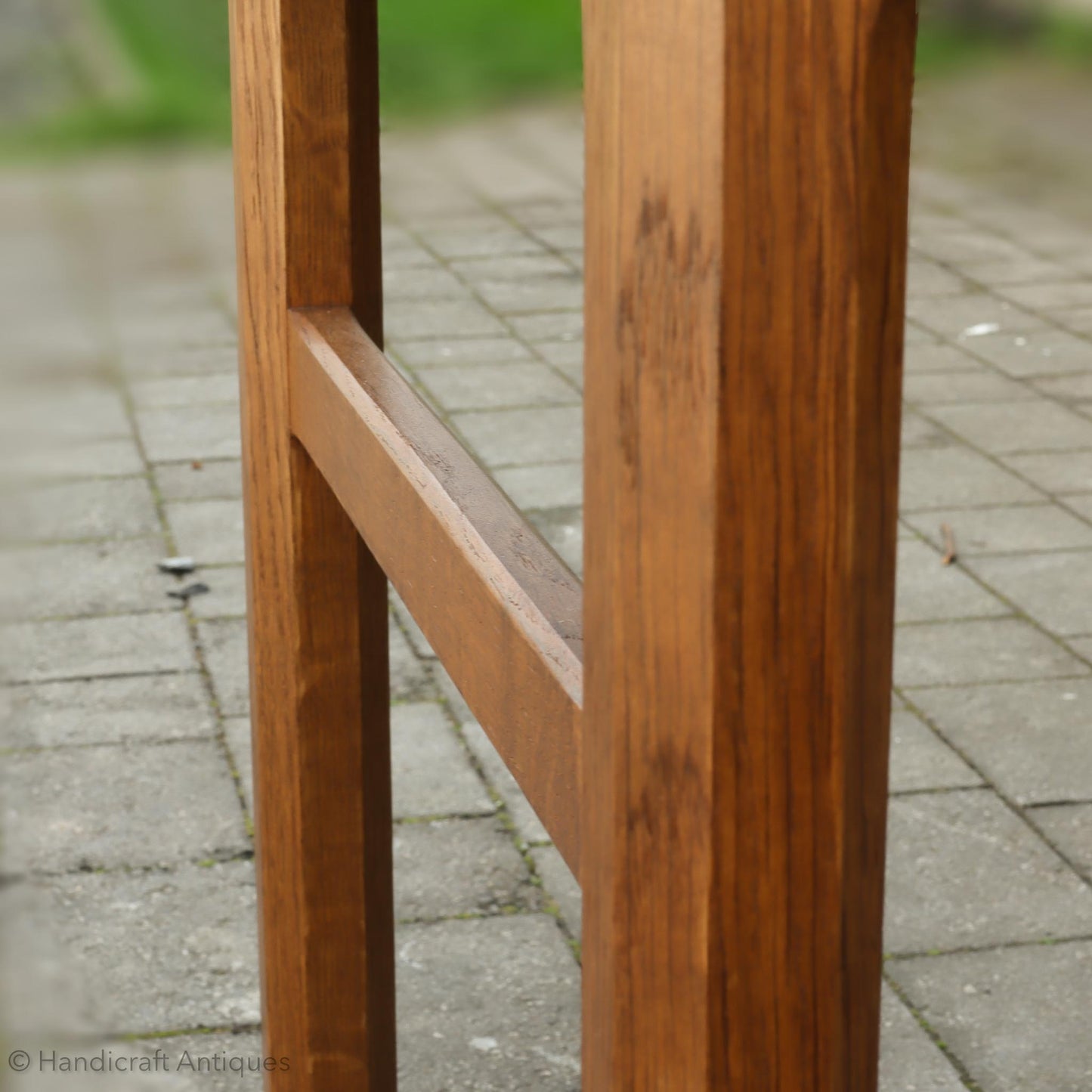 Alan 'Acornman' Grainger (Ex-Mouseman) Arts & Crafts Yorkshire School Oak Desk.