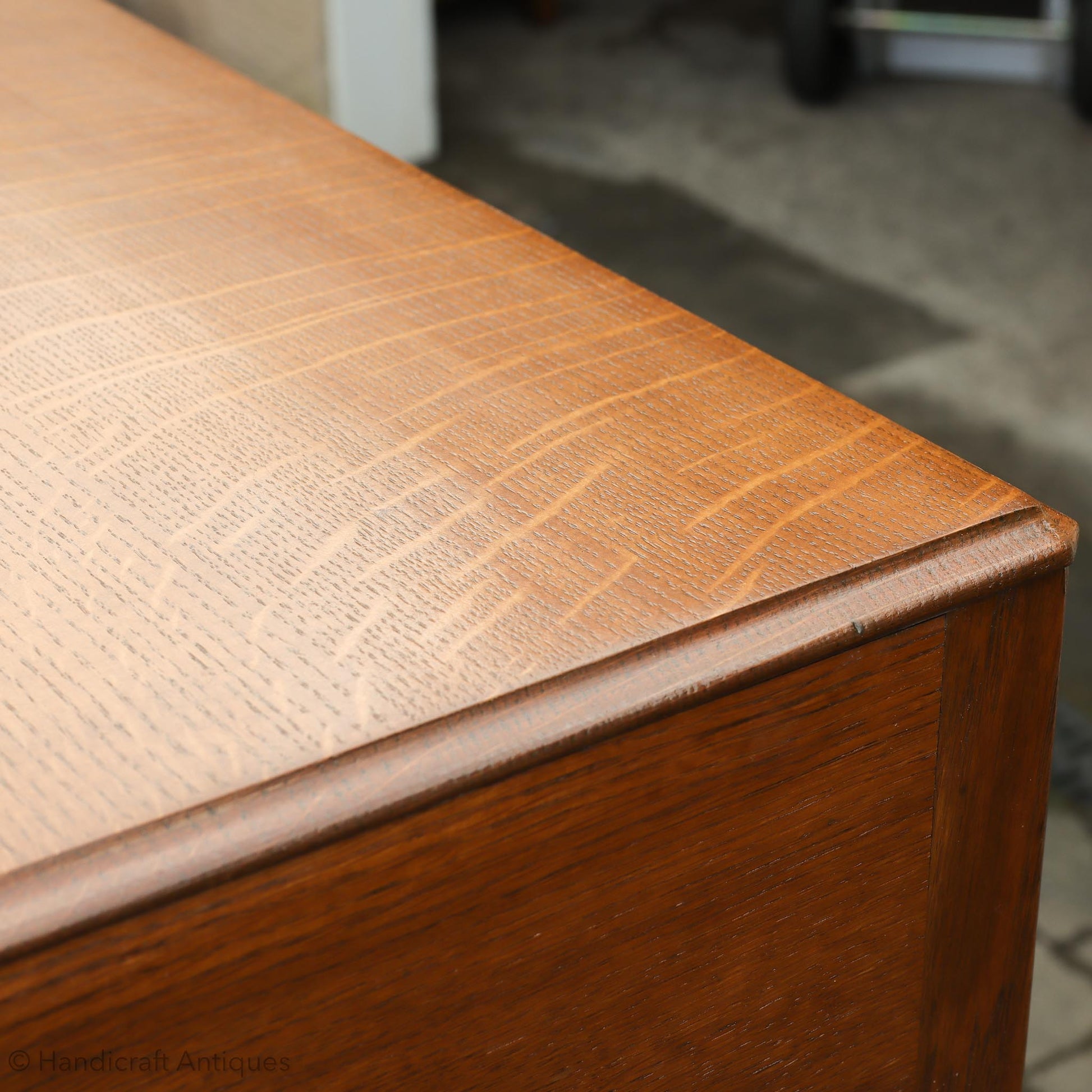 Arthur W. Simpson Arts & Crafts Lakes School English Oak Sideboard 1930.