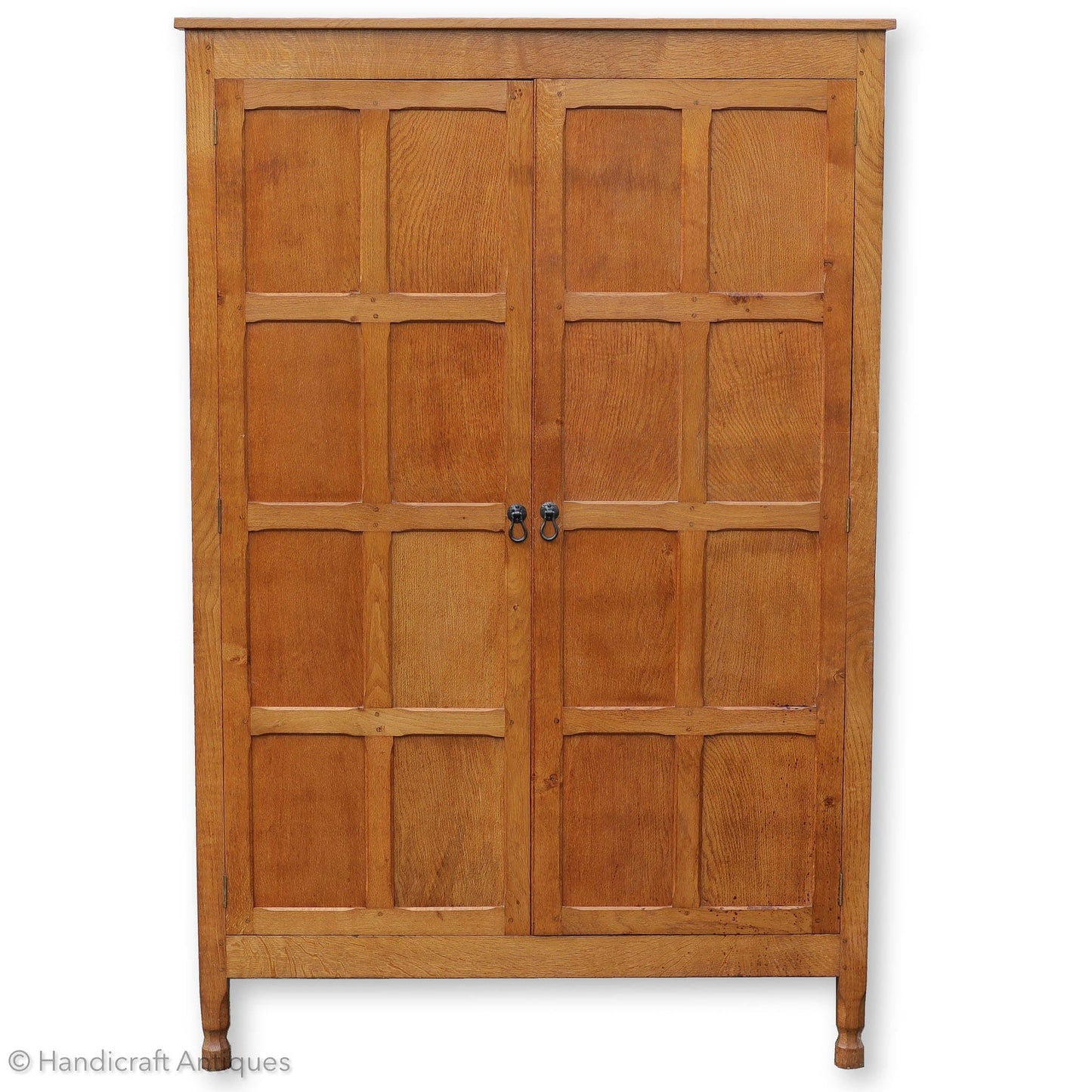 Cat & Mouseman' (Ex-Mouseman) Arts & Crafts Yorkshire School Oak Wardrobe (b)