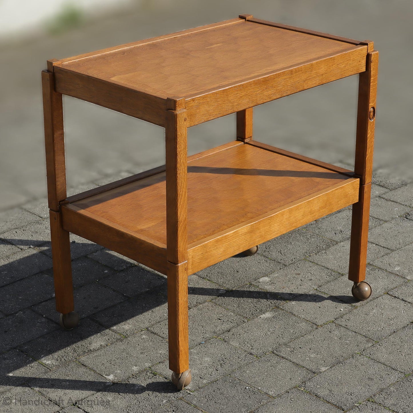 Alan 'Acornman' Grainger (Ex-Mouseman) Arts & Crafts Yorkshire School English Oak Tea Trolley c. 1970.