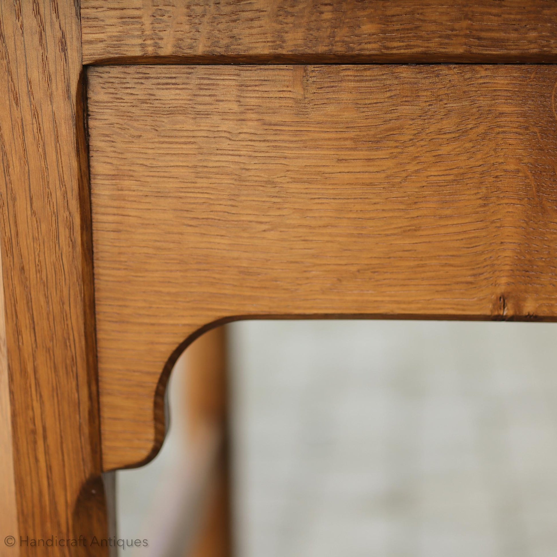 Alan 'Acornman' Grainger (Ex-Mouseman) Arts & Crafts Yorkshire School Oak Desk.