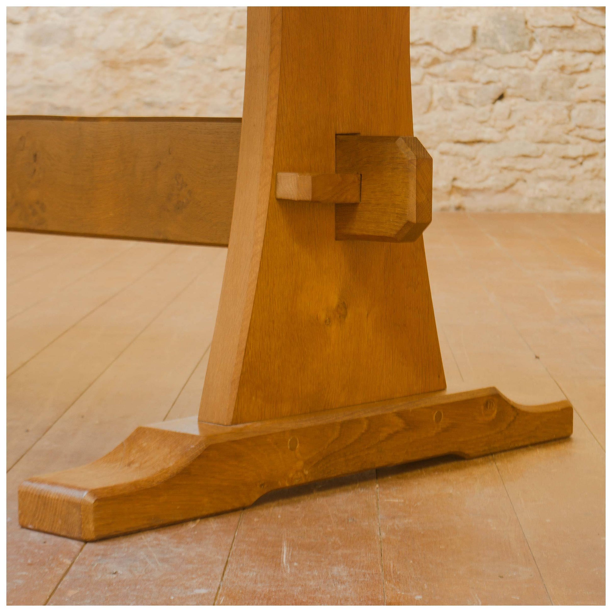 Alan 'Acornman' Grainger (ex-Mouseman) Arts & Crafts Yorkshire Oak Dining Table