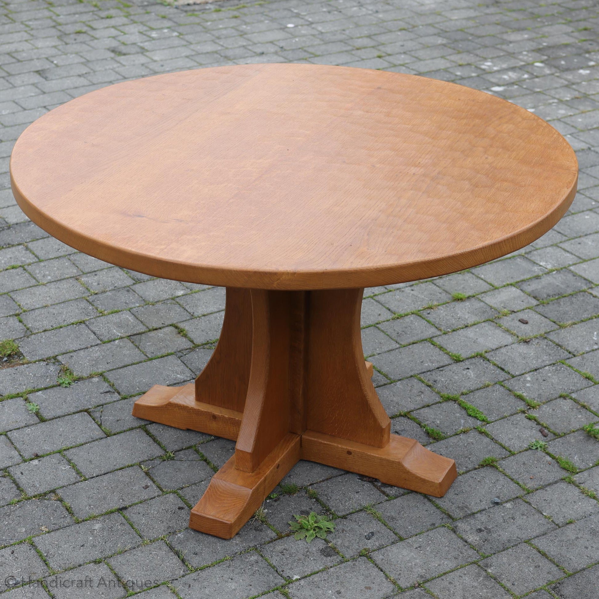 Albert 'Eagleman' Jeffray (Ex-Mouseman) Arts & Crafts Yorkshire School English Oak Dining Table c 1990.