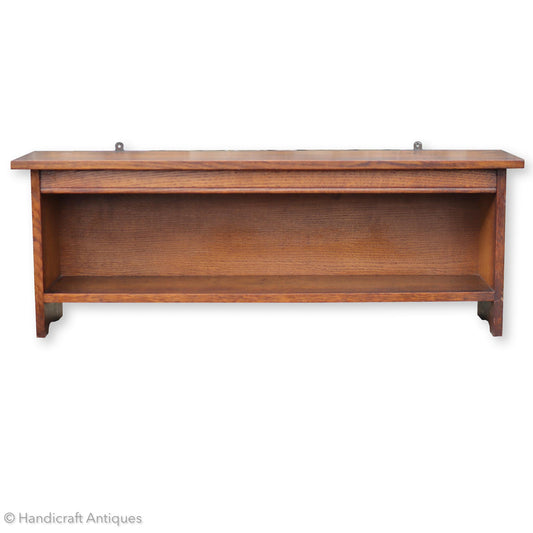 Arthur W. Simpson Arts & Crafts Lakes School English Oak Shelf c 1920.