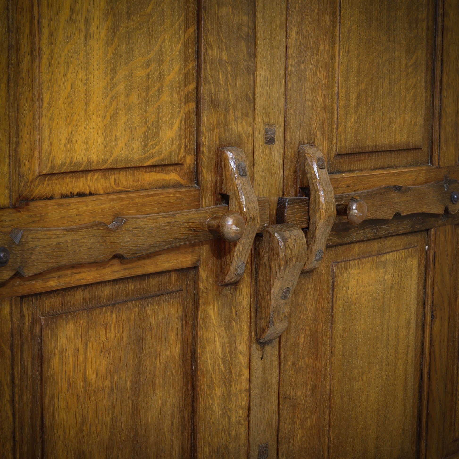 Nigrl Griffiths Arts & Crafts Gothic School English Oak Wardrobe c. 1980