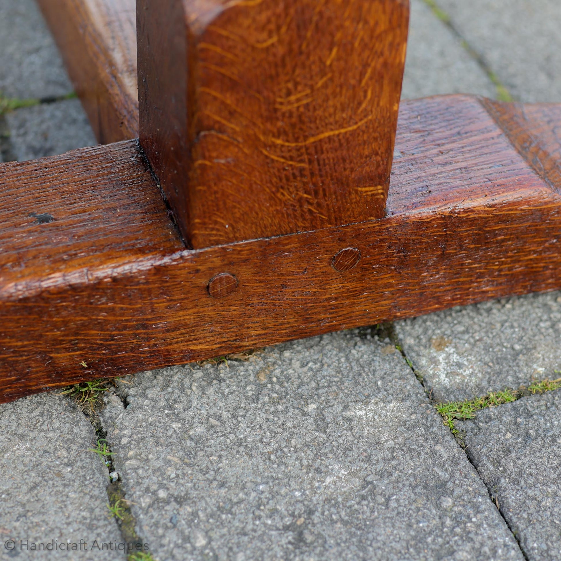 Robert 'Mouseman' Thompson Arts & Crafts Yorkshire School English Oak Dining Table 