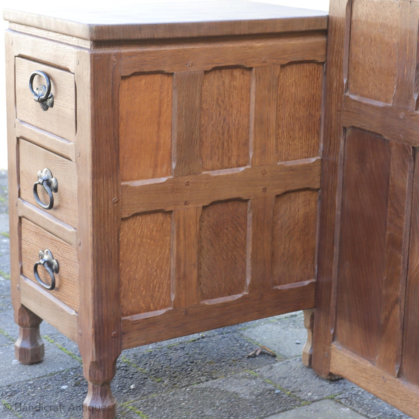 Sid Pollard [ex-Mouseman] Arts & Crafts Yorkshire School Oak Bed & Cabinets