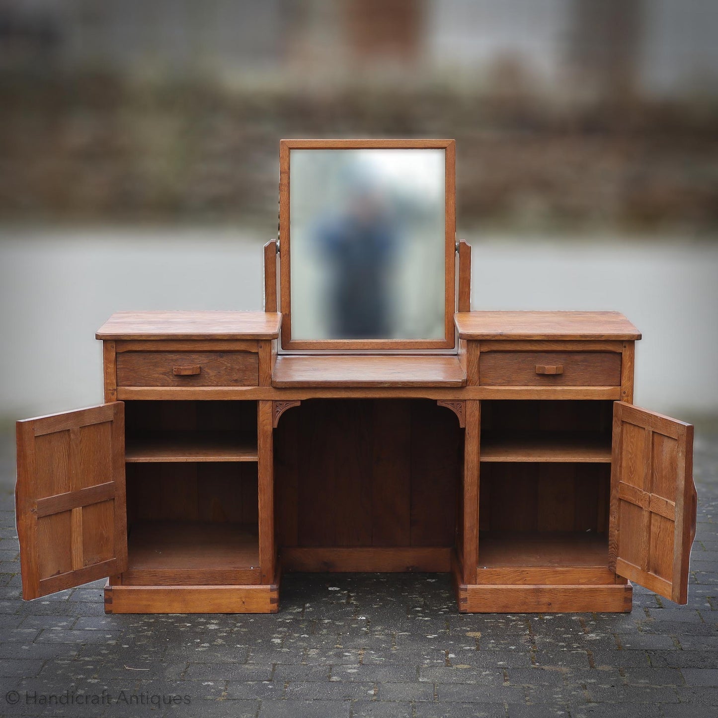 Robert Kingpost Ingham Arts & Crafts Yorkshire School English Oak Dressing Table