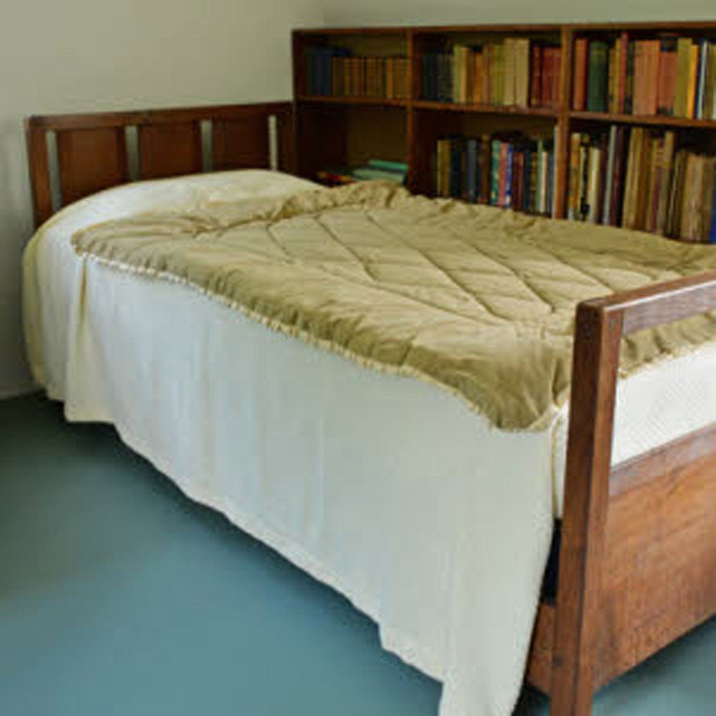 Ernest Gimson Arts & Crafts Cotswold School English Oak Double Bedstead c. 1900