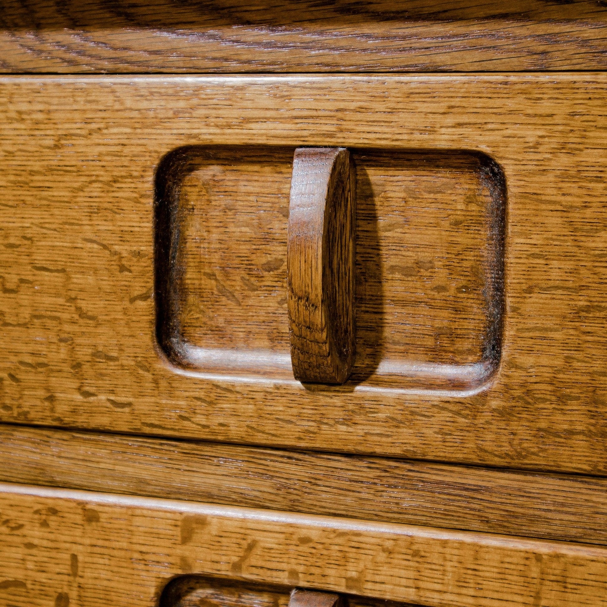 Gordon Russell Arts & Crafts Cotswold School English Oak Enstone Sideboard 1935