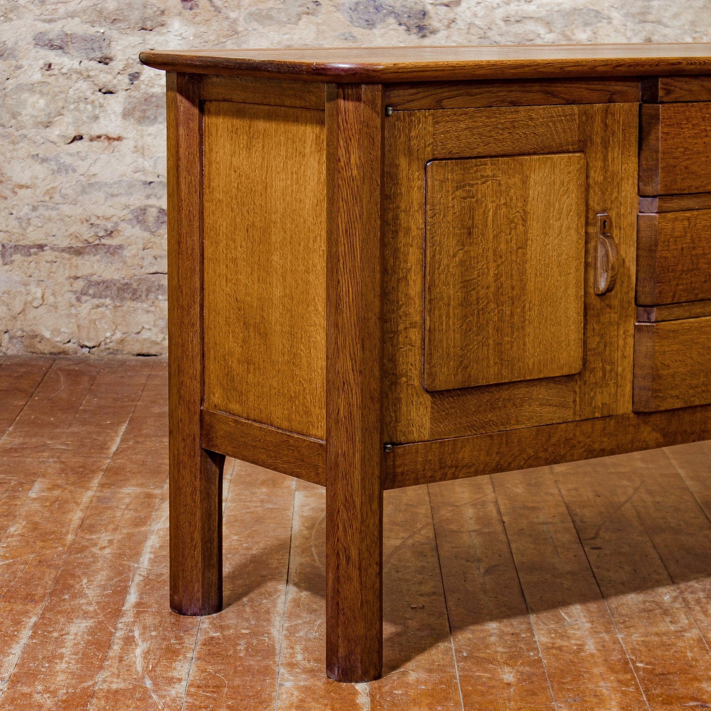 Gordon Russell Arts & Crafts Cotswold School English Oak Enstone Sideboard 1935