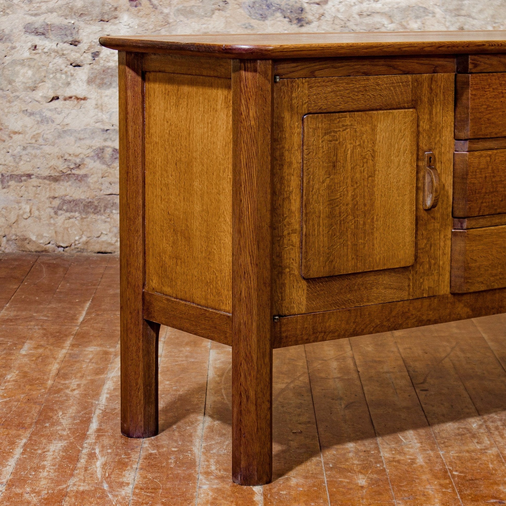 Gordon Russell Arts & Crafts Cotswold School English Oak Enstone Sideboard 1935