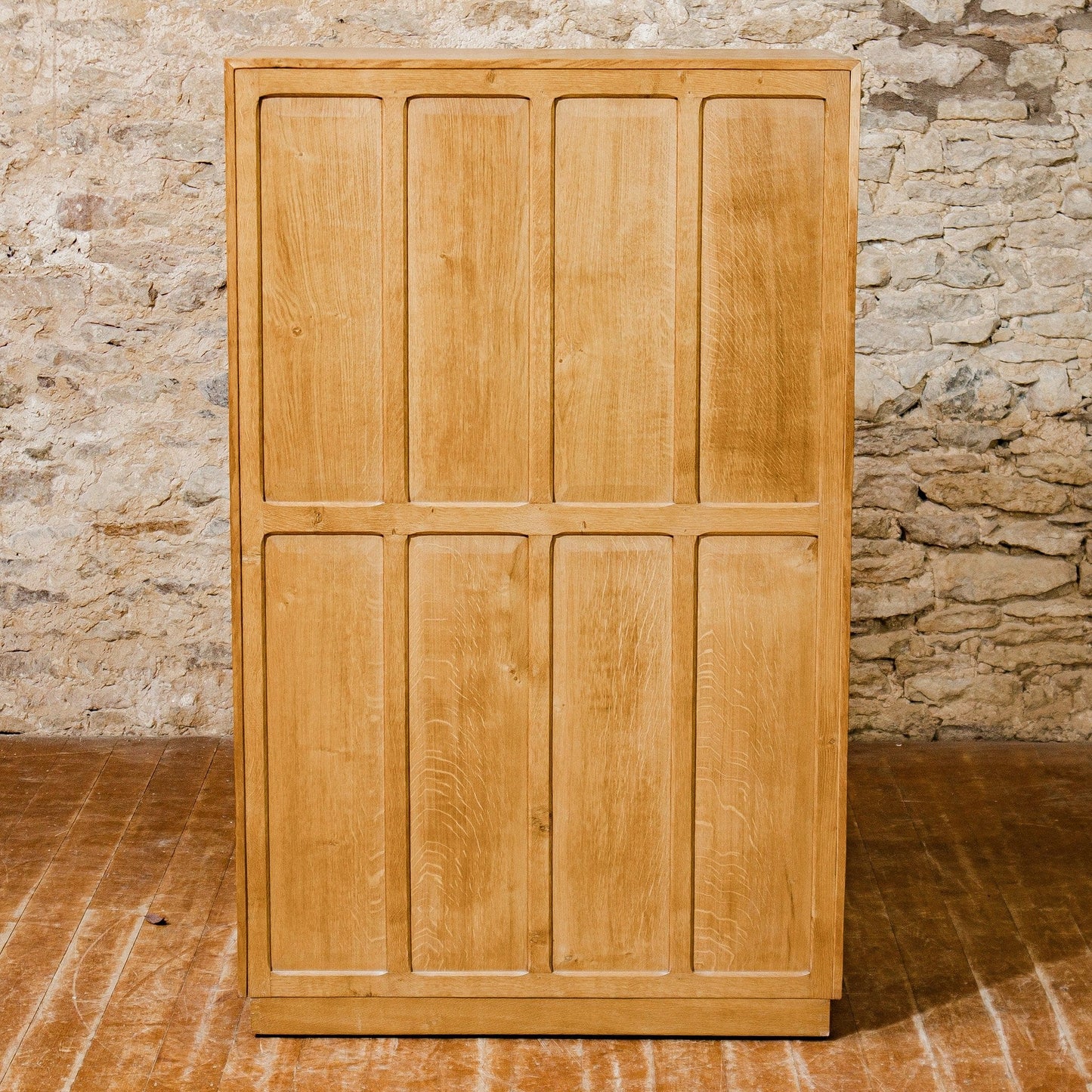 Keith Moorey (ex-Mouseman & ex-Barnsley) Cotswold School English Oak Wardrobe