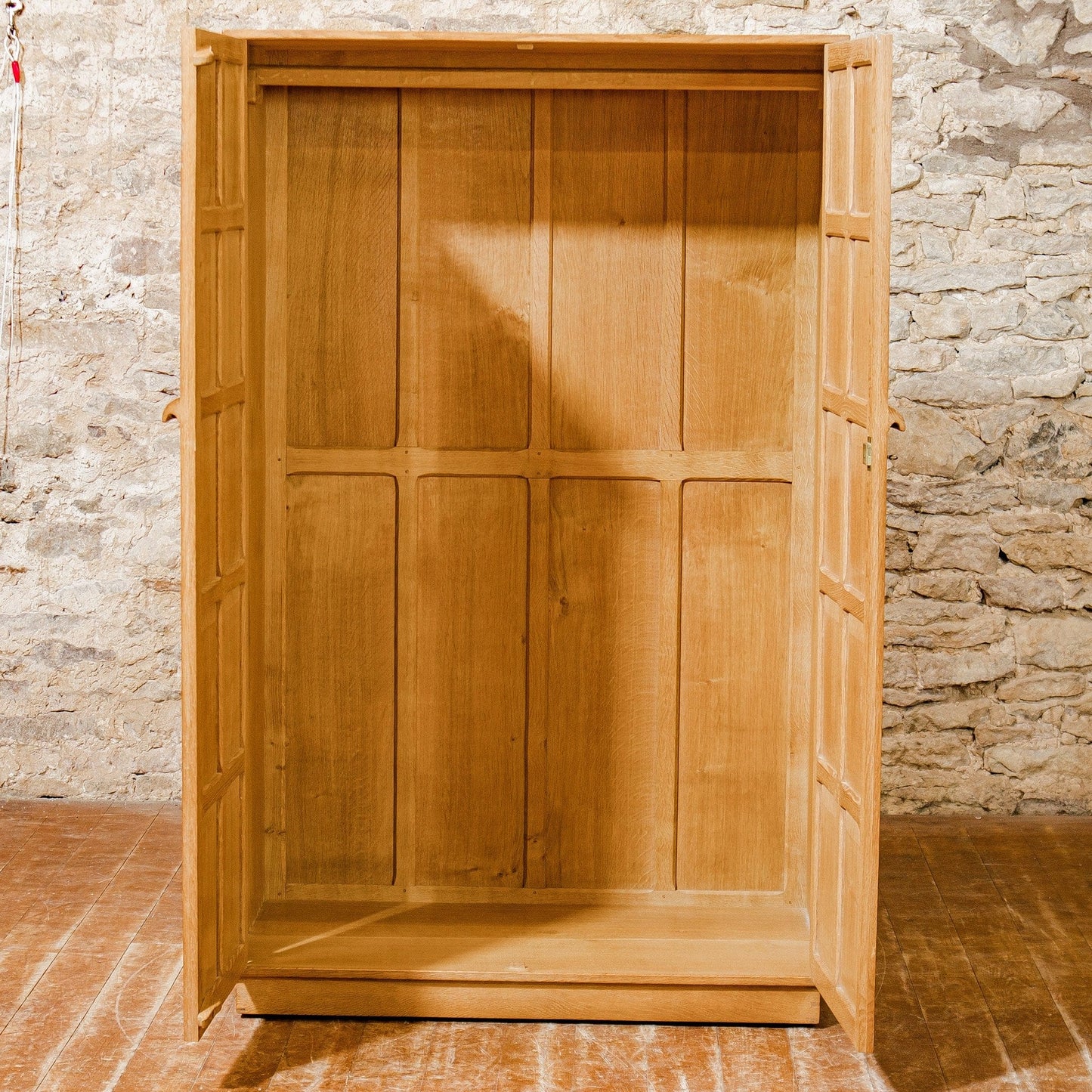 Keith Moorey (ex-Mouseman & ex-Barnsley) Cotswold School English Oak Wardrobe