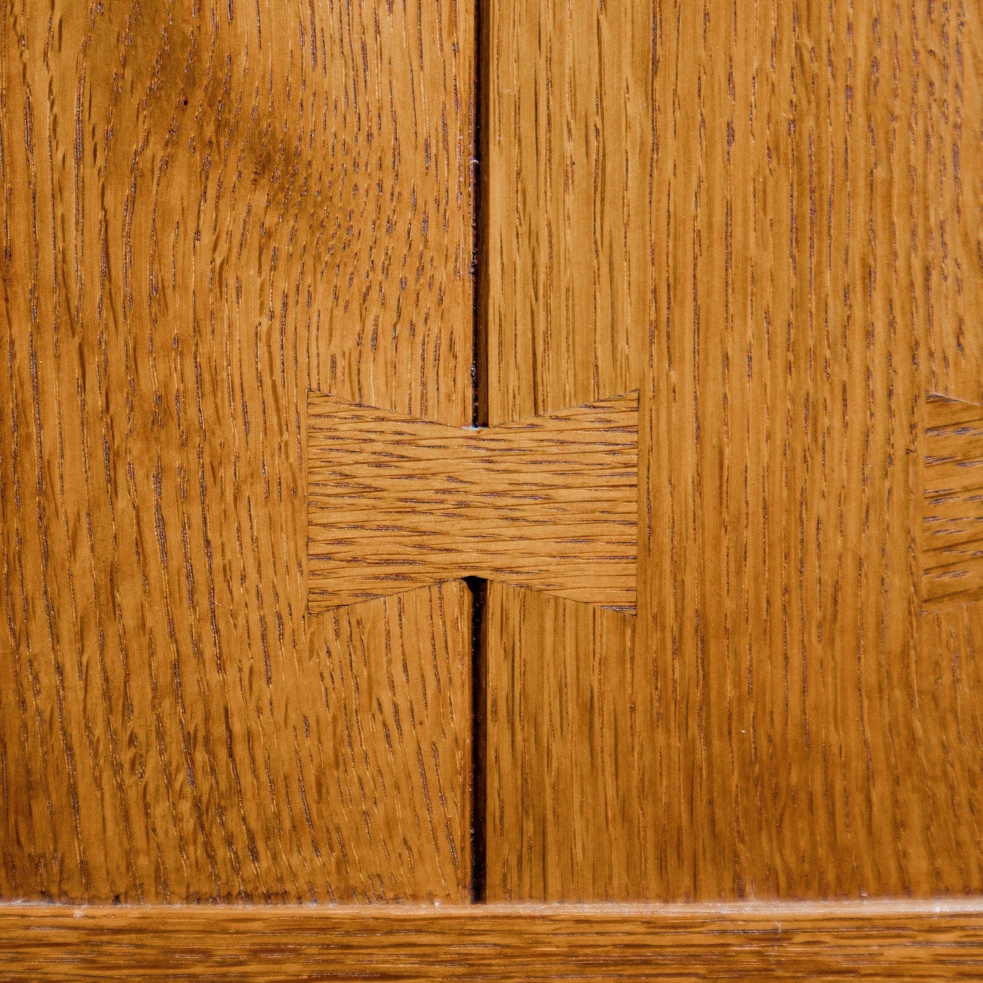 L. & J. G Stickley Arts & Crafts Mission School Quarter-sawn Oak Sideboard 2005